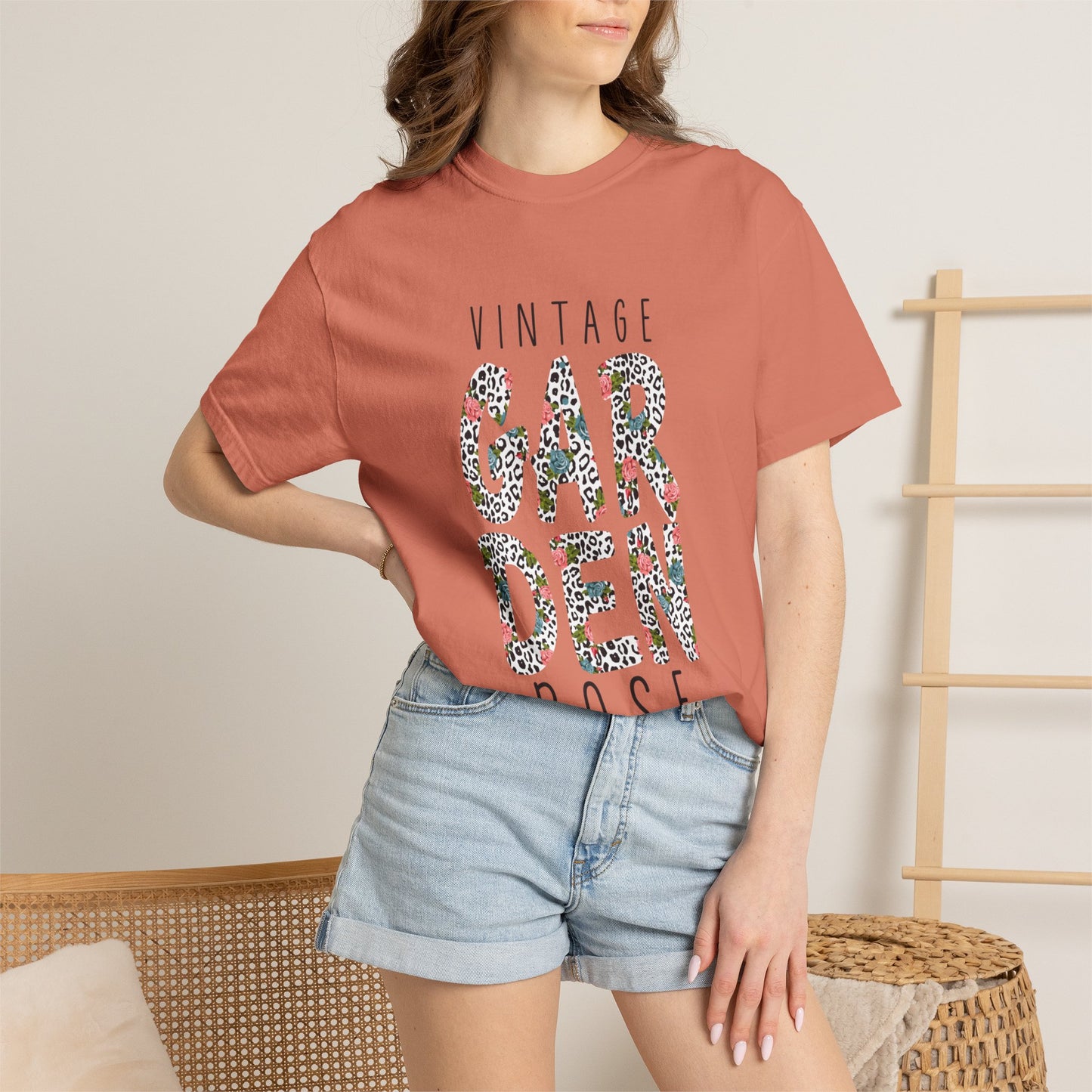 Vintage Garden Rose Heartwarming Lovely Trendy Tee Sweet Charismatic Beautiful Fragrance Happiness Unisex Heavy Cotton T-Shirt