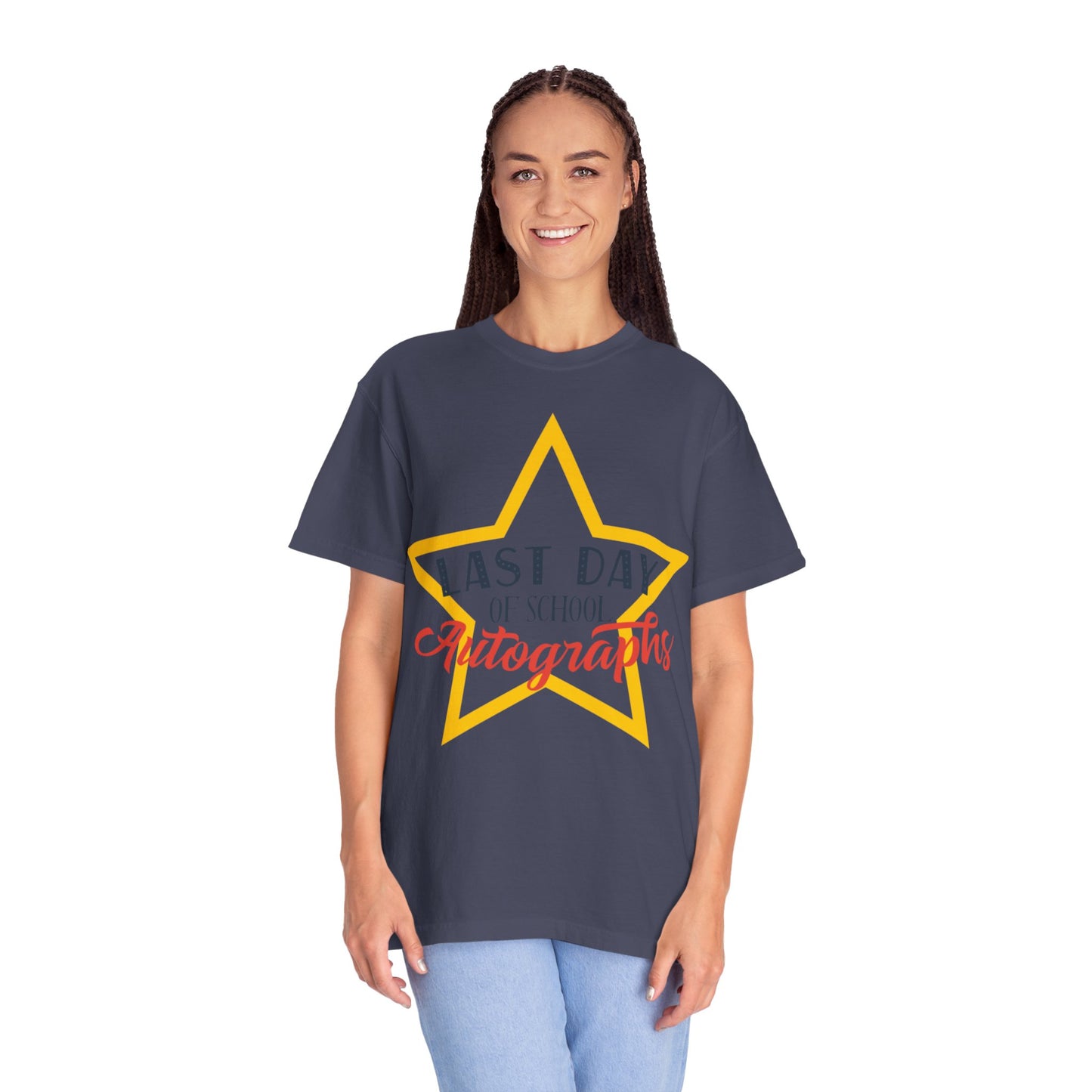 Last Day Of School Autographs Summer Break Goodbye Trendy Tee End-Of-Year Party Vacation Mode Unisex Heavy Cotton T-Shirt