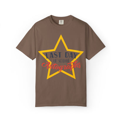 Last Day Of School Autographs Summer Break Goodbye Trendy Tee End-Of-Year Party Vacation Mode Unisex Heavy Cotton T-Shirt