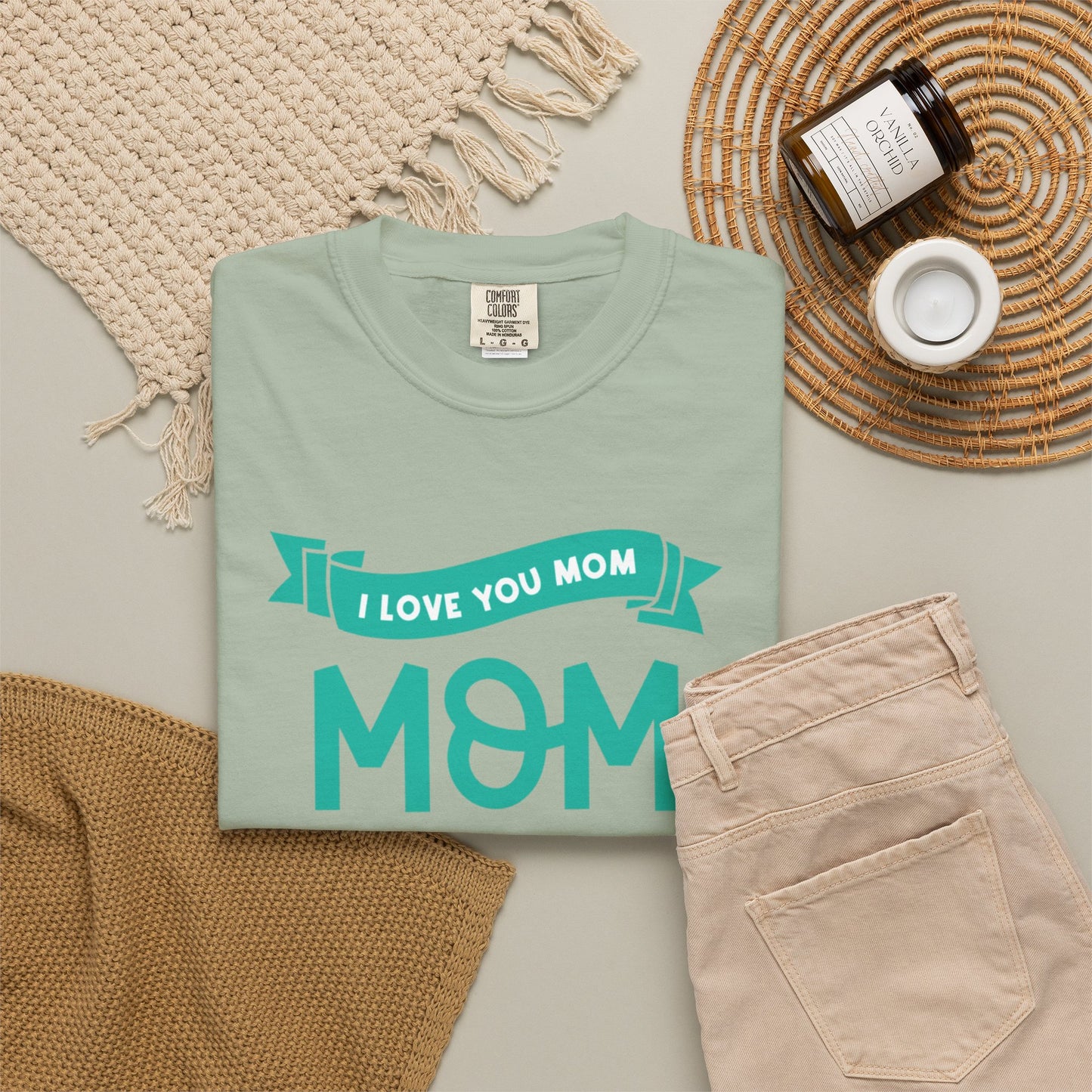 Mom Knows Best Strong Motherhood Heartfelt Guidance Tee Nurturing Knowledge Unisex Heavy Cotton T-Shirt