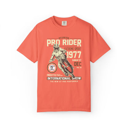 Vintage Reunion Pro Rider Extreme Sport 1977 Free Style Retro Bicycle Two Wheeled Adventure Unisex Heavy Cotton T-Shirt