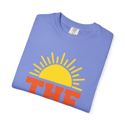 Enjoyable The Beach Is Calling Beach Life Sun Sand Sea Sun Kissed Sea Breeze Beach Sun Glasses Palm Trees Unisex Heavy Cotton T-Shirt