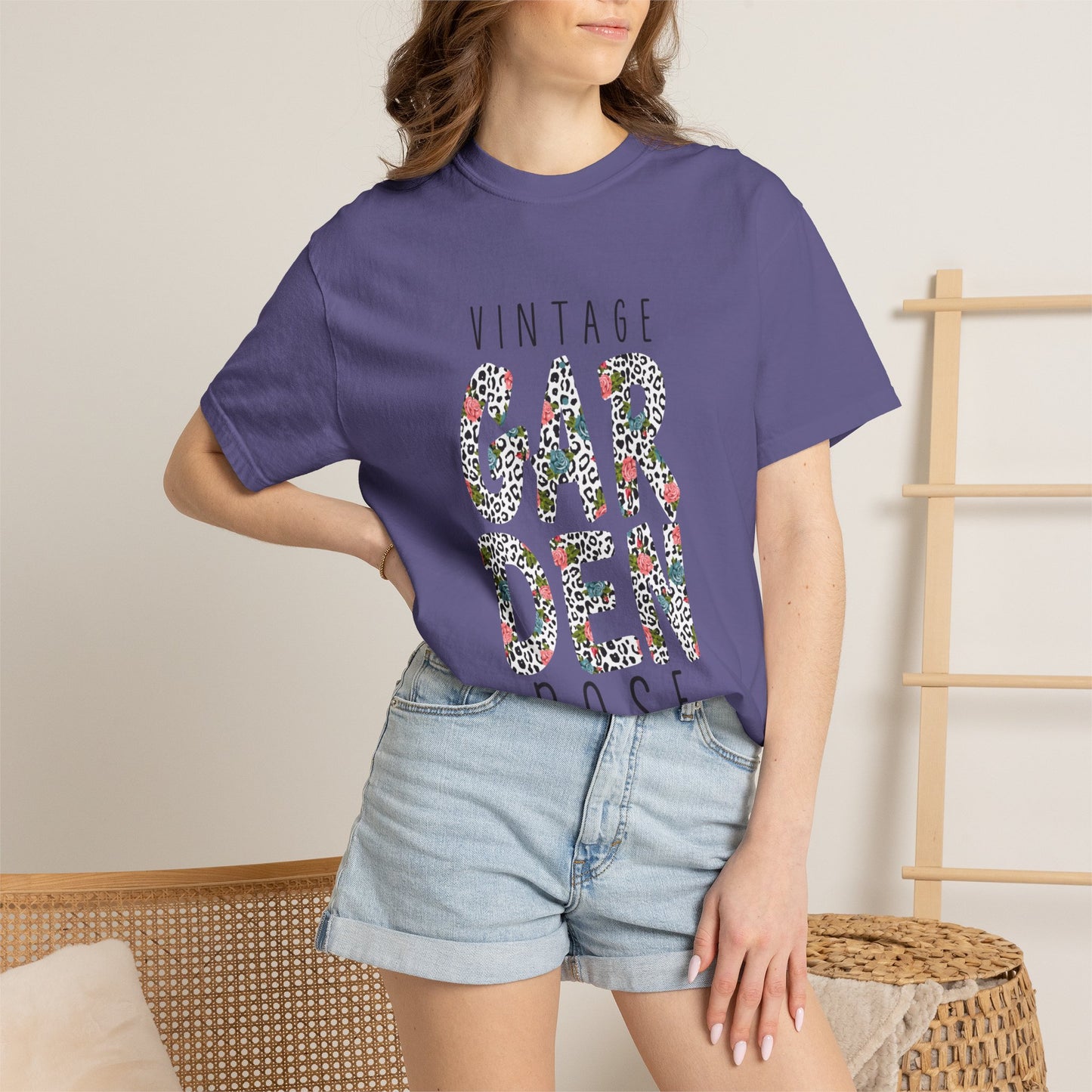 Vintage Garden Rose Heartwarming Lovely Trendy Tee Sweet Charismatic Beautiful Fragrance Happiness Unisex Heavy Cotton T-Shirt