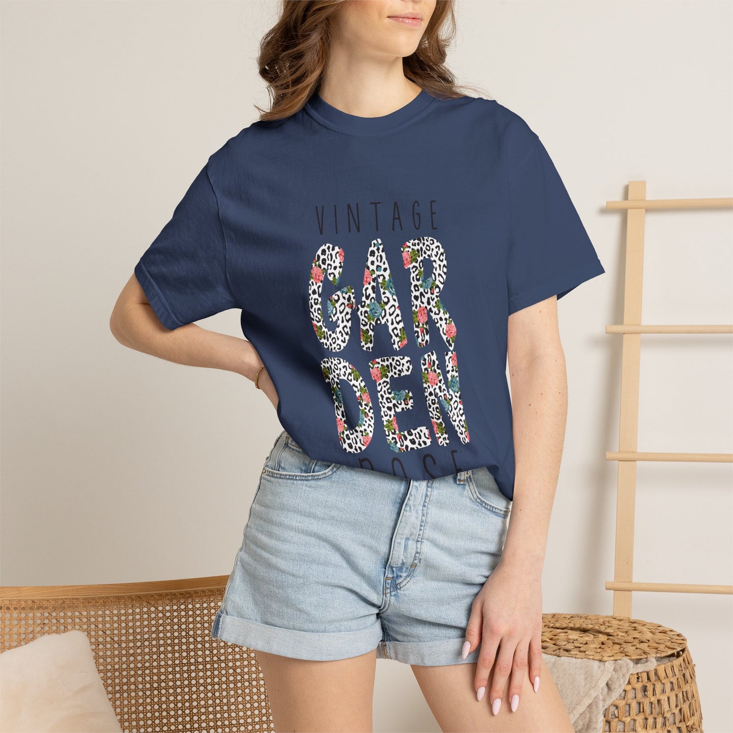 Vintage Garden Rose Heartwarming Lovely Trendy Tee Sweet Charismatic Beautiful Fragrance Happiness Unisex Heavy Cotton T-Shirt