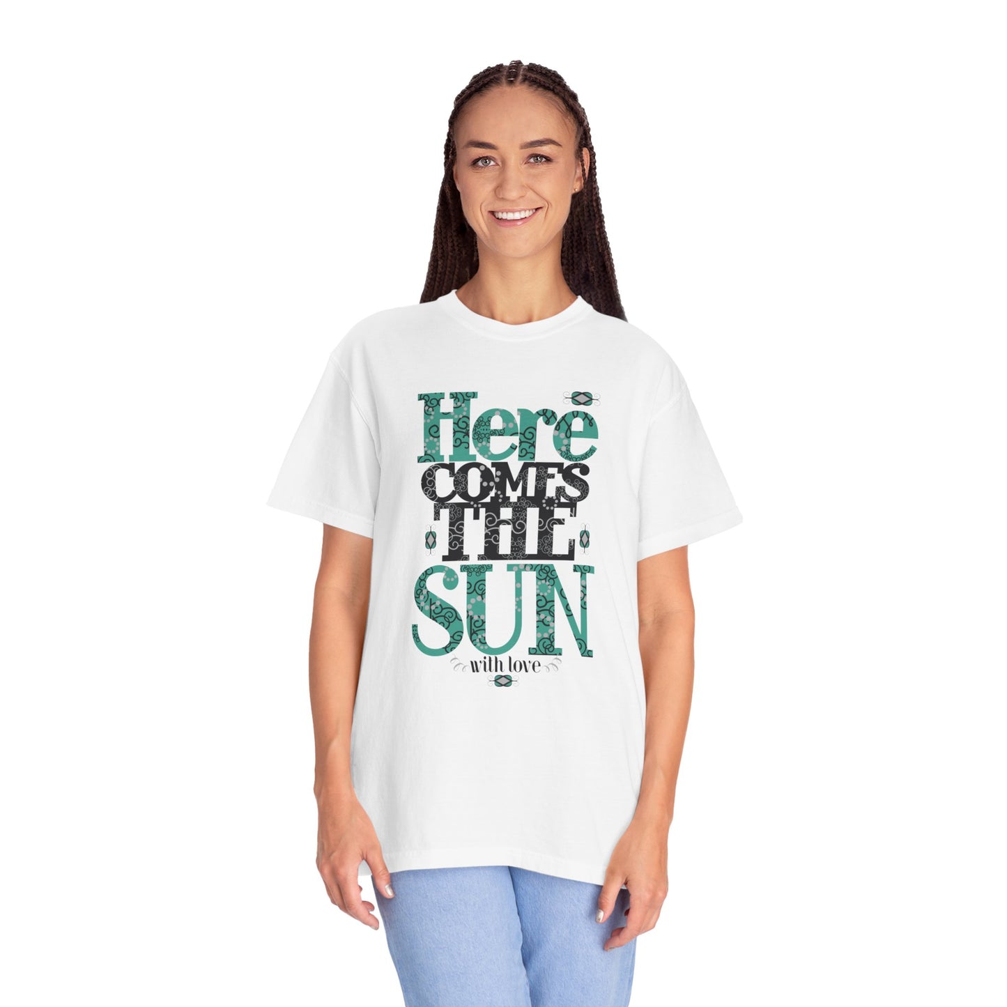 Here Comes The Sun Sunrise Beach Days Heartwarming Lovely Trendy Tee Adorable Warm Weather Unisex Heavy Cotton T-Shirt