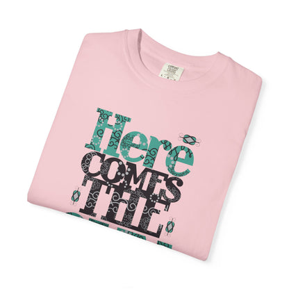 Here Comes The Sun Sunrise Beach Days Heartwarming Lovely Trendy Tee Adorable Warm Weather Unisex Heavy Cotton T-Shirt