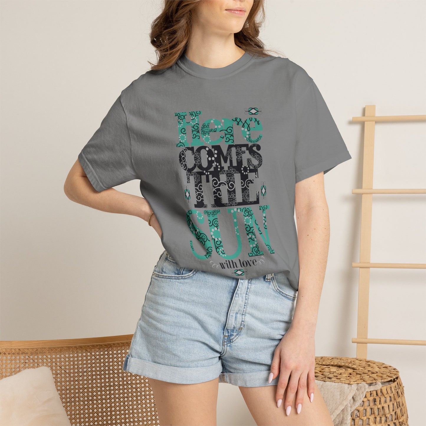 Here Comes The Sun Sunrise Beach Days Heartwarming Lovely Trendy Tee Adorable Warm Weather Unisex Heavy Cotton T-Shirt