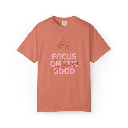 Focus on Good Trendy Tee Travel Addict Exploring Adventurous Tour Lover Tourist Journey Unisex Heavy Cotton T-Shirt