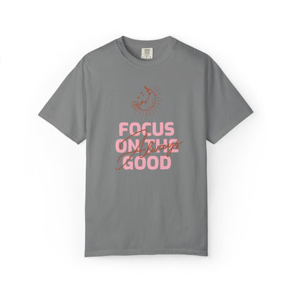 Focus on Good Trendy Tee Travel Addict Exploring Adventurous Tour Lover Tourist Journey Unisex Heavy Cotton T-Shirt
