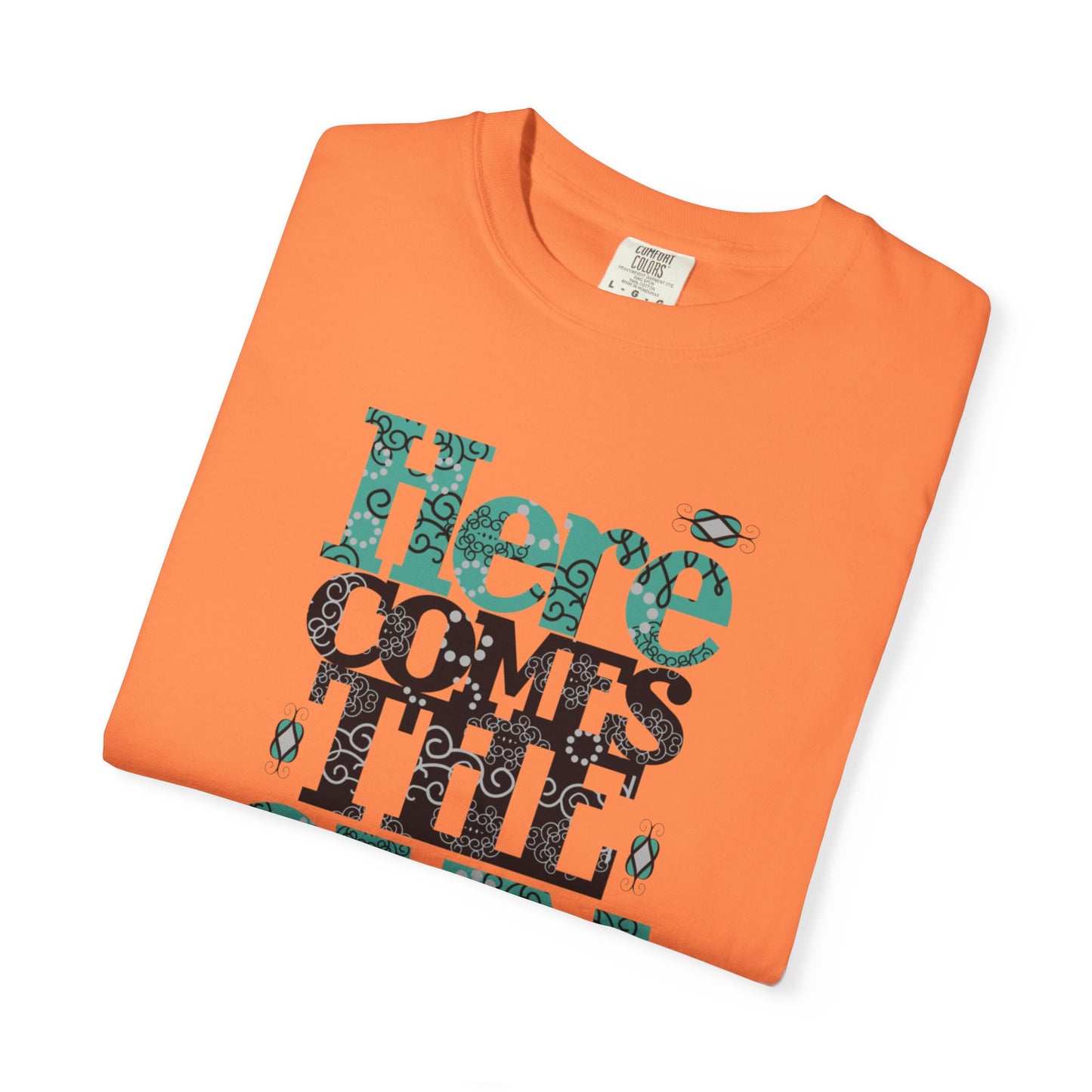 Here Comes The Sun Sunrise Beach Days Heartwarming Lovely Trendy Tee Adorable Warm Weather Unisex Heavy Cotton T-Shirt