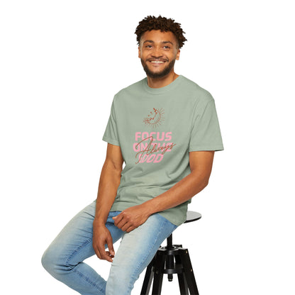 Focus on Good Trendy Tee Travel Addict Exploring Adventurous Tour Lover Tourist Journey Unisex Heavy Cotton T-Shirt