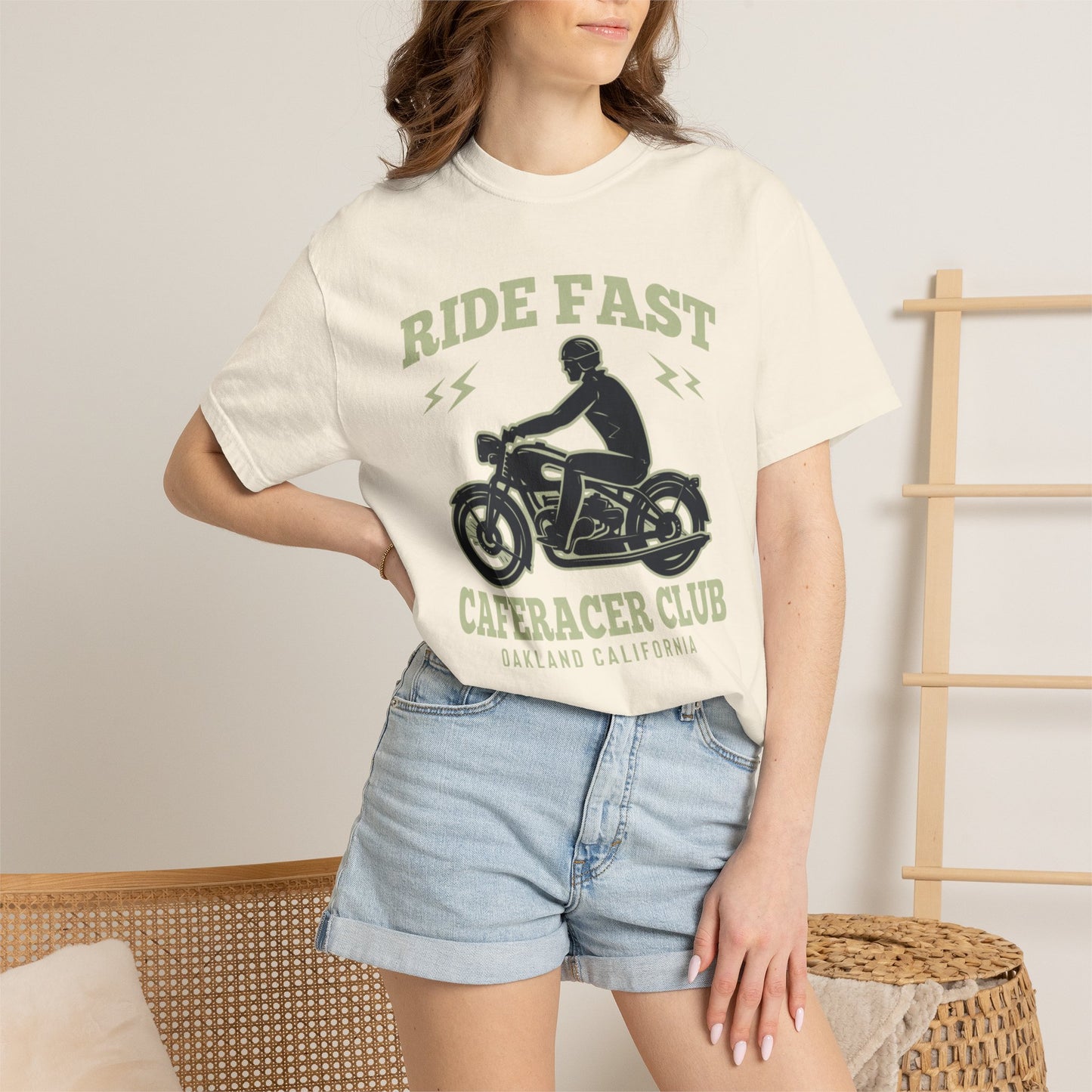 Thriller Ride Fast Caferacer Motorcycle Club Bike Lovers High-speed Adventure Bike Unisex Heavy Cotton T-Shirt