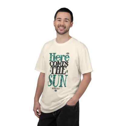 Here Comes The Sun Sunrise Beach Days Heartwarming Lovely Trendy Tee Adorable Warm Weather Unisex Heavy Cotton T-Shirt
