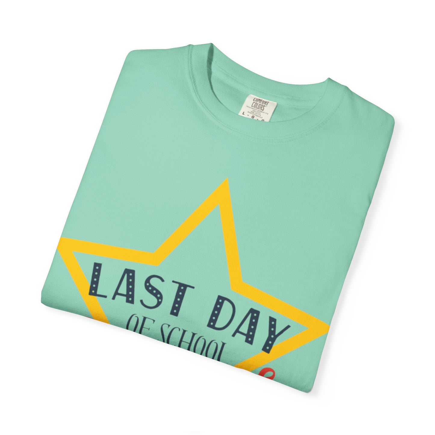 Last Day Of School Autographs Summer Break Goodbye Trendy Tee End-Of-Year Party Vacation Mode Unisex Heavy Cotton T-Shirt